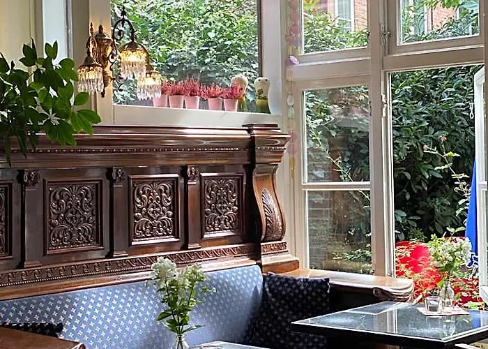 Frauenhotel Hanseatin - Women Only 2* Hamburg