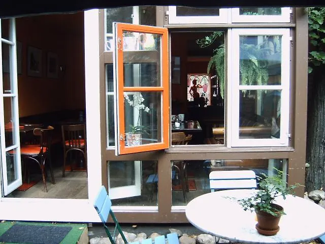 Frauenhotel Hanseatin - Women Only 2* Hamburg