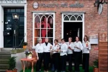 Frauenhotel Hanseatin - Women Only Hotel Hamburg